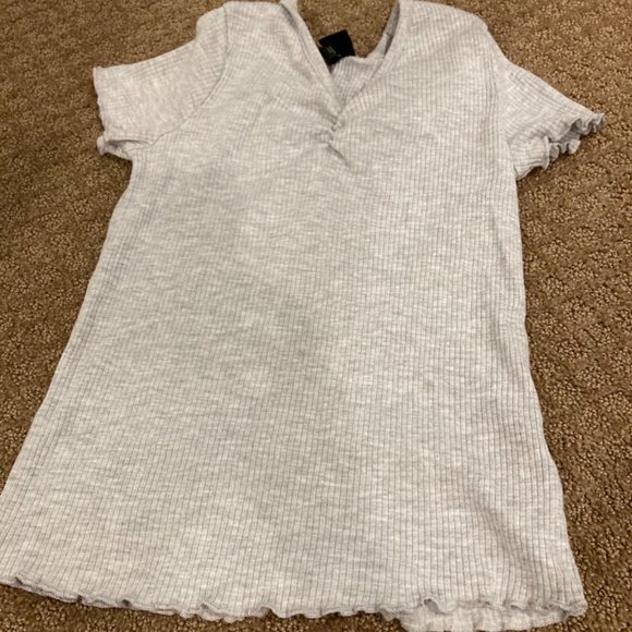 Scrunchie Gray Top - Picture 2 of 4